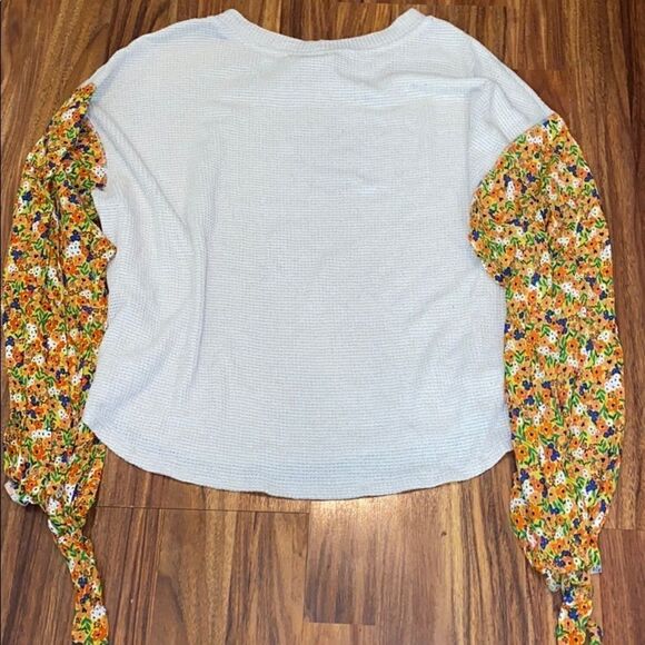 4 For $50 🎃 Blu · Pepper Floral Long Sleeve Top Womens Size Small - Picture 5 of 5